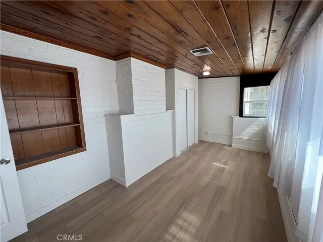 21621 Pine Ridge Avenue, Apple Valley, California 92307