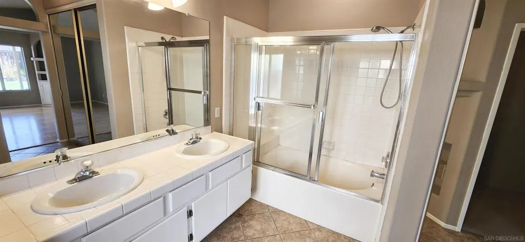 37163 Santa Rosa Glen, Murrieta, California 92562