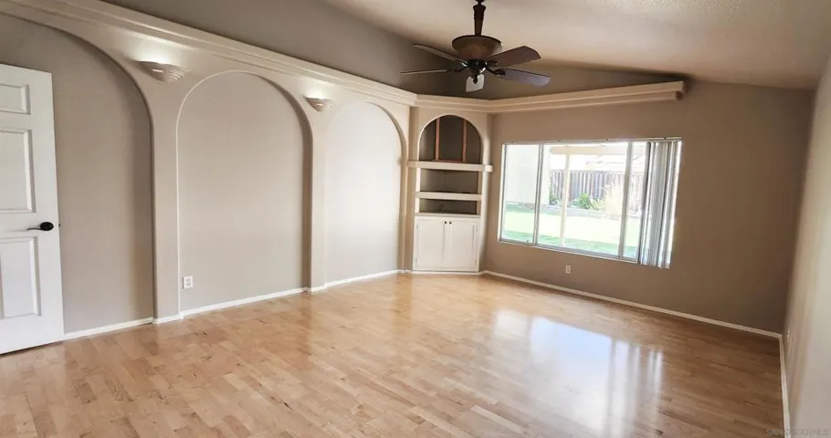 37163 Santa Rosa Glen, Murrieta, California 92562
