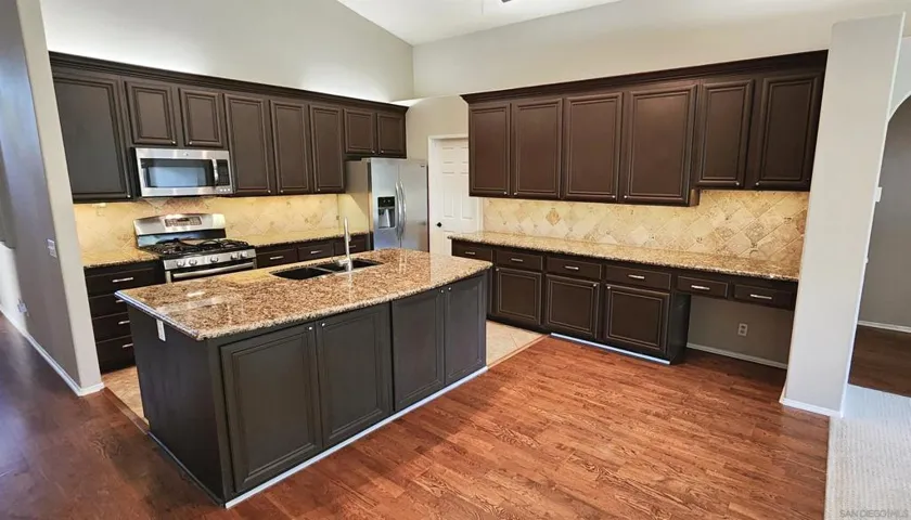 37163 Santa Rosa Glen, Murrieta, California 92562