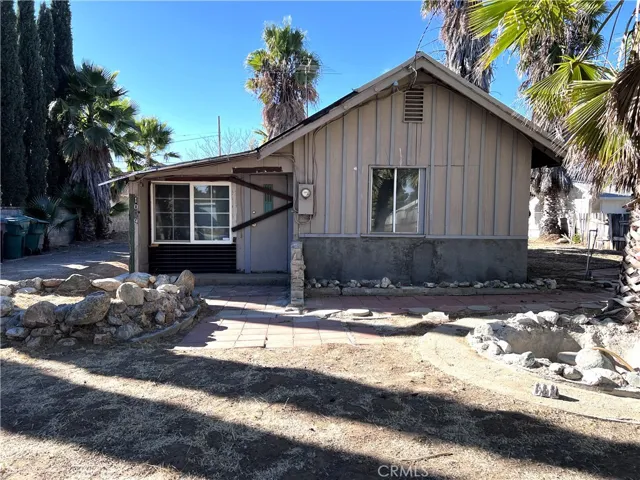 1049 Beaumont Avenue, Beaumont, California 92223