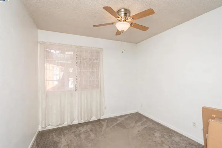 6300 Ironbark Ct, Citrus Heights, California 95621