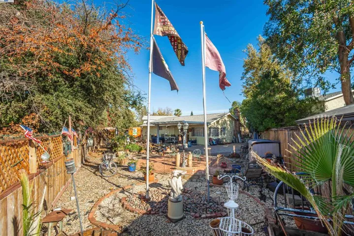 6300 Ironbark Ct, Citrus Heights, California 95621
