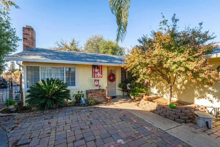 6300 Ironbark Ct, Citrus Heights, California 95621