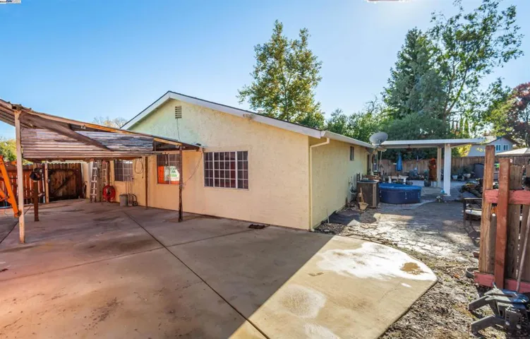 6300 Ironbark Ct, Citrus Heights, California 95621