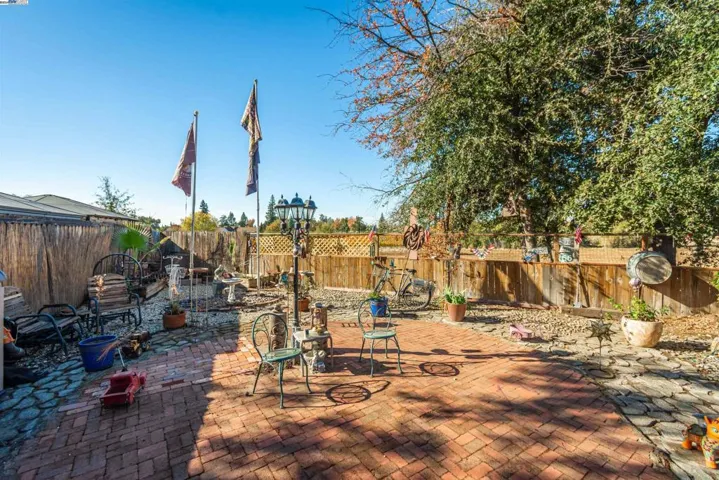 6300 Ironbark Ct, Citrus Heights, California 95621