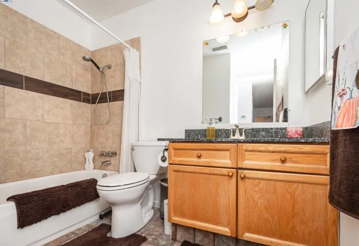 6300 Ironbark Ct, Citrus Heights, California 95621