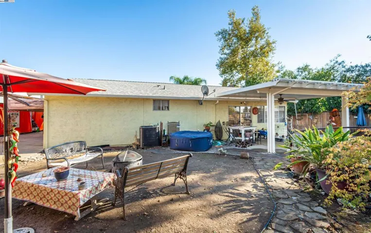 6300 Ironbark Ct, Citrus Heights, California 95621