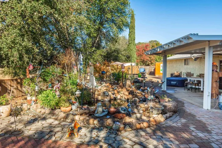 6300 Ironbark Ct, Citrus Heights, California 95621