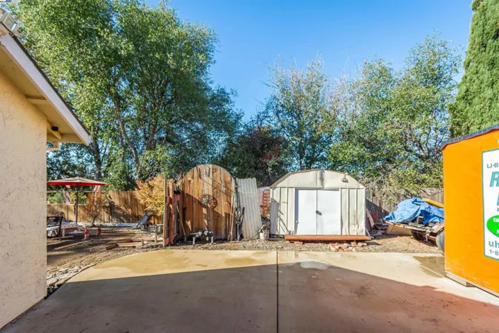 6300 Ironbark Ct, Citrus Heights, California 95621