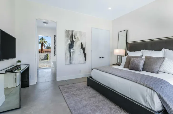 South Primary Suite