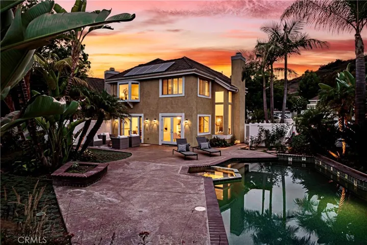 25 La Costa Court, Laguna Beach, California 92651