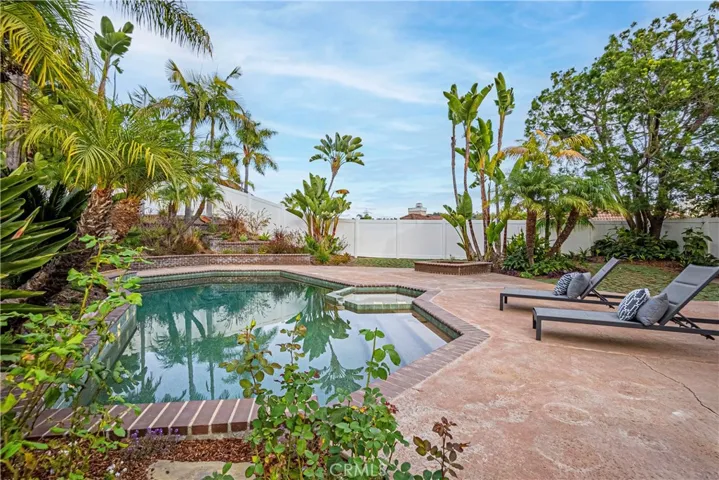 Enjoy Southern California's warm days and cool nights in the ambiance of the entertainer's backyard - ready for BBQ's, parties, or lounging and relaxation.