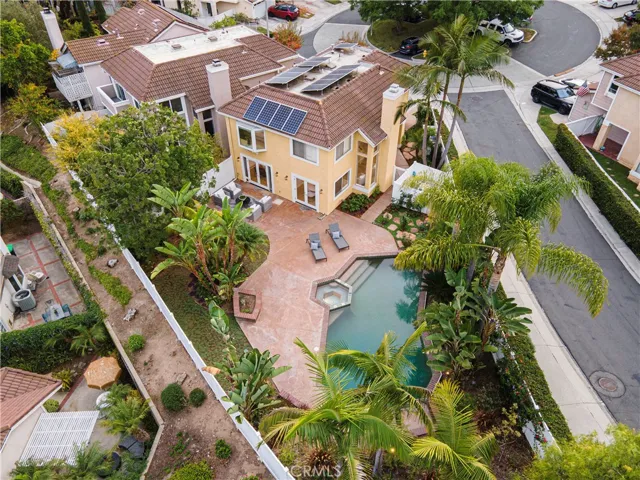 25 La Costa Court, Laguna Beach, California 92651