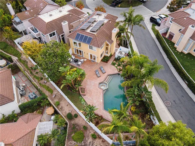 25 La Costa Court, Laguna Beach, California 92651