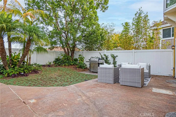 25 La Costa Court, Laguna Beach, California 92651