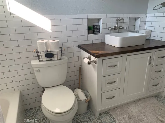 3301 Woodcreek Circle, Hacienda Heights, California 91745