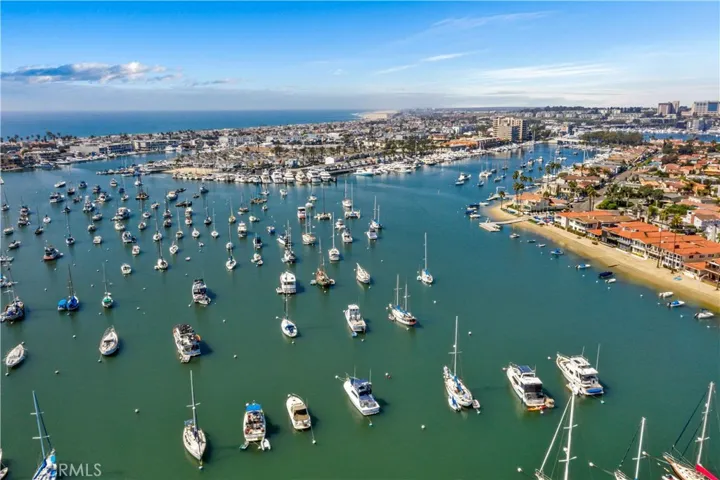 215 29th Street C/studio, Newport Beach, California 92663