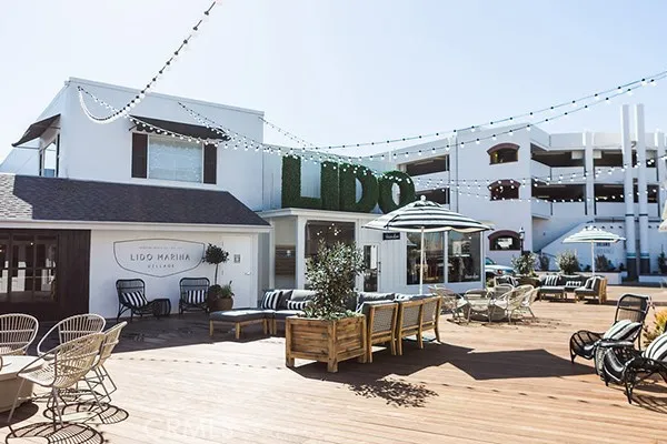 215 29th Street C/studio, Newport Beach, California 92663