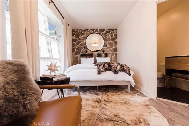 215 29th Street C/studio, Newport Beach, California 92663