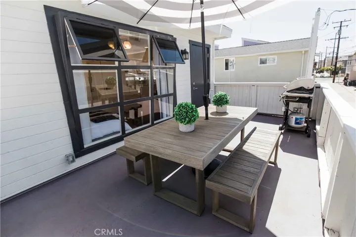 215 29th Street C/studio, Newport Beach, California 92663