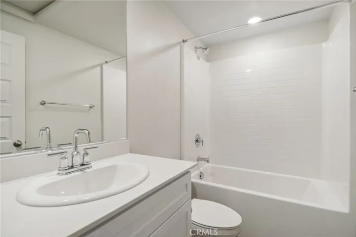Photo is not of the actual home but is an inspirational photo of builder’s model home and may depict options, furnishings, and/or decorator features that are not included.