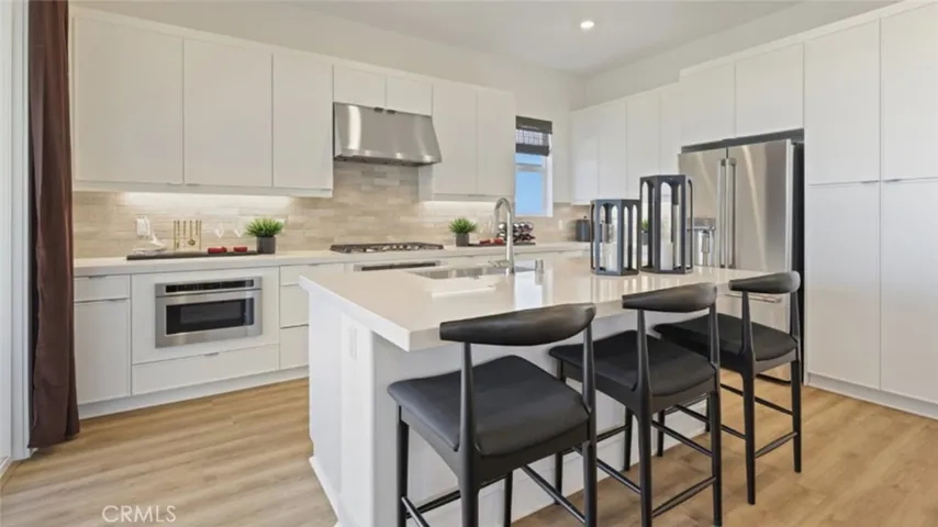 Photos shown are of model only- not actual homesite.