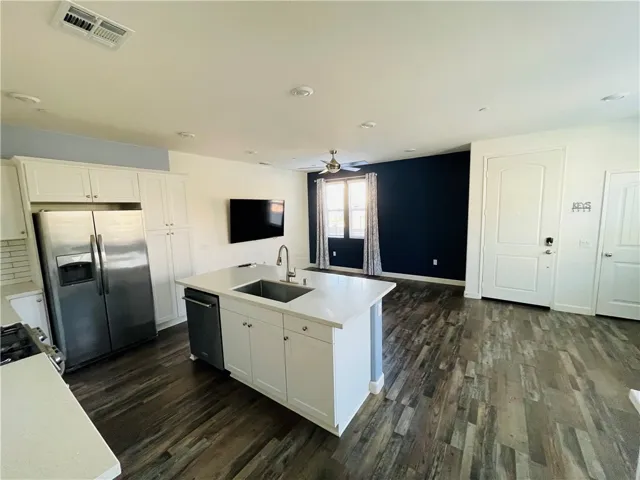 30420 Town Square Drive, Menifee, California 92584