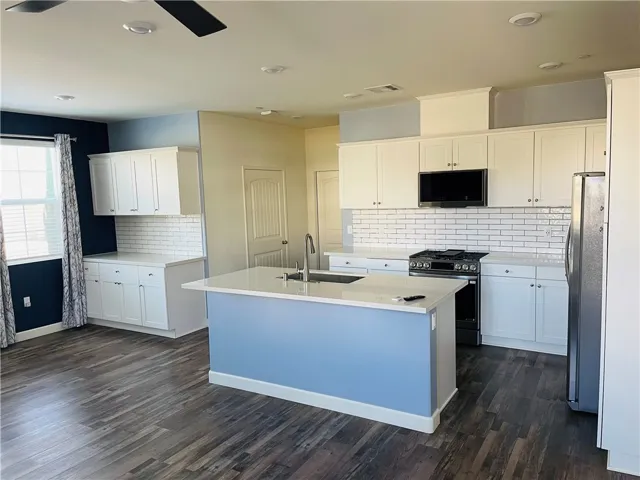 30420 Town Square Drive, Menifee, California 92584