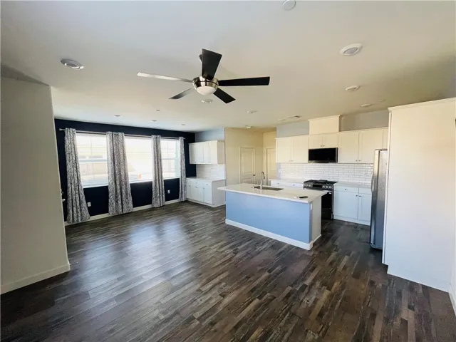 30420 Town Square Drive, Menifee, California 92584