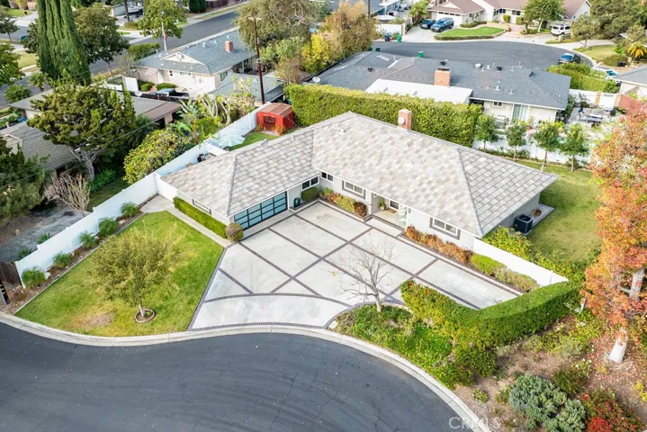 17961 Fiesta Way, Tustin, California 92780