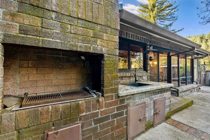 15610 Forest Hill Drive, Boulder Creek, California 95006