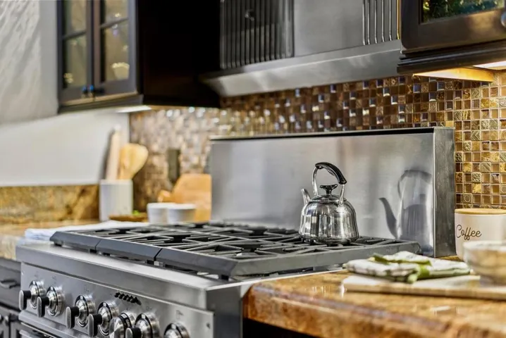 15610 Forest Hill Drive, Boulder Creek, California 95006