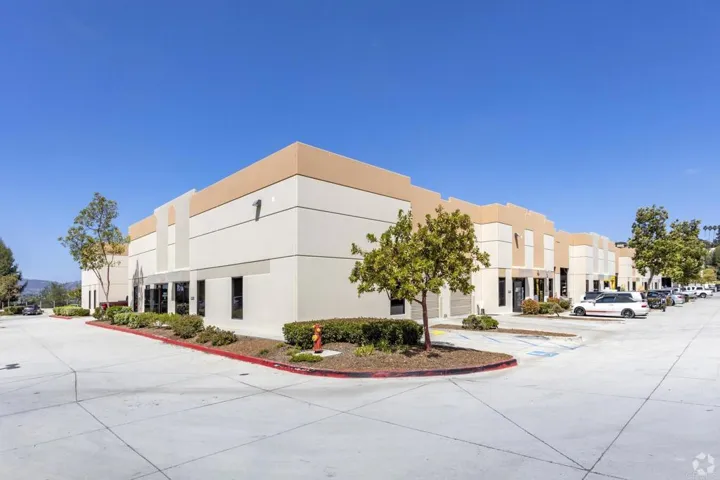925 Poinsettia Ave A10, Vista, California 92081