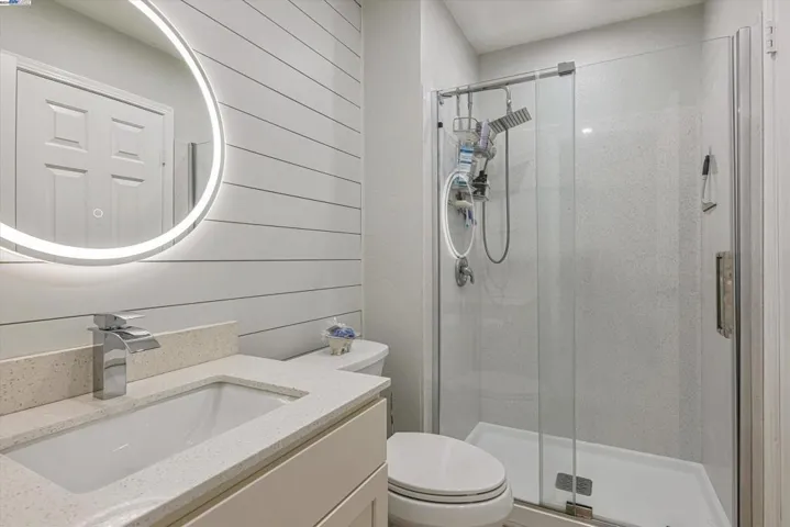 89 Crossing Ct, Hayward, California 94544