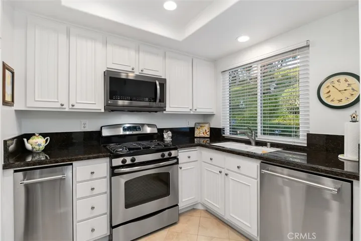 23461 Villena, Mission Viejo, California 92692