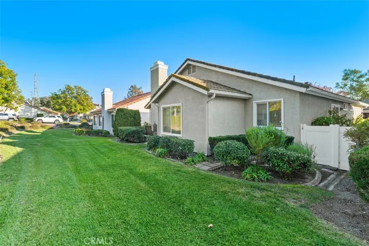 23461 Villena, Mission Viejo, California 92692