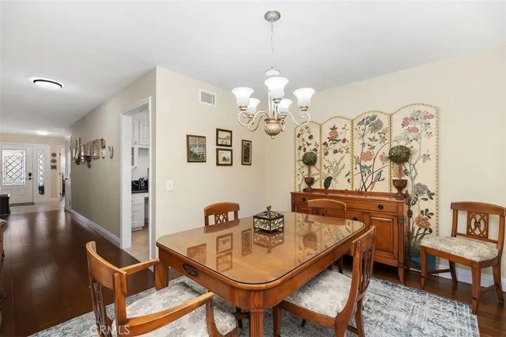 23461 Villena, Mission Viejo, California 92692