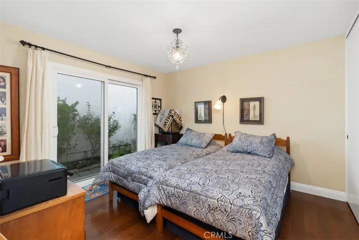 23461 Villena, Mission Viejo, California 92692
