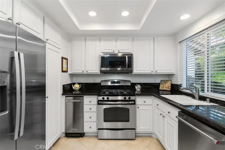 23461 Villena, Mission Viejo, California 92692