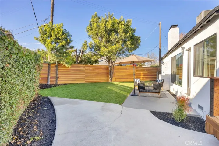 5711 Simpson Avenue, Valley Village, California 91607