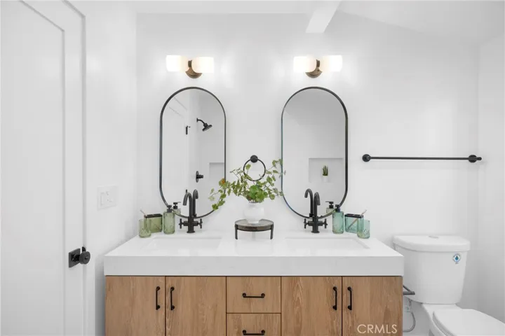 5711 Simpson Avenue, Valley Village, California 91607