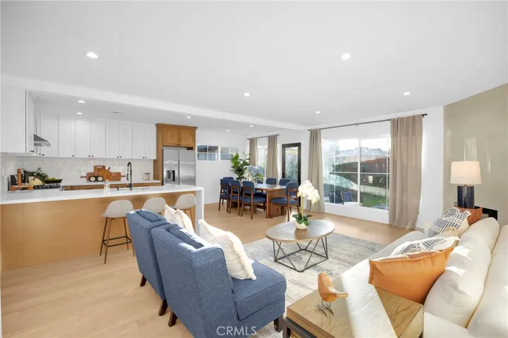 5711 Simpson Avenue, Valley Village, California 91607