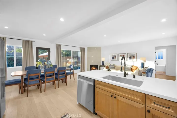 5711 Simpson Avenue, Valley Village, California 91607