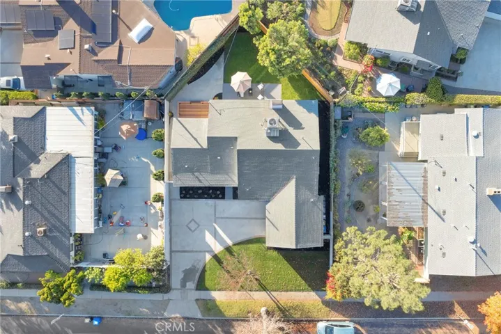 5711 Simpson Avenue, Valley Village, California 91607