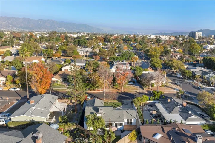 5711 Simpson Avenue, Valley Village, California 91607