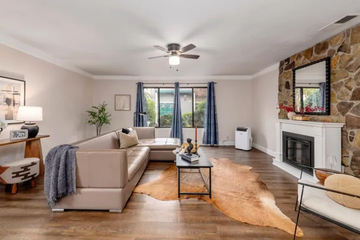 998 Santa Cruz Way, Rohnert Park, California 94928