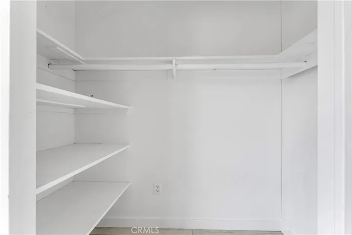 walk in closet