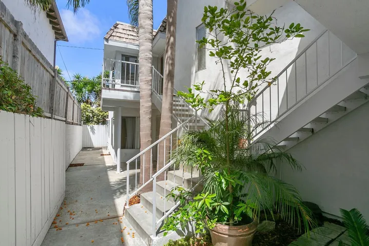 314 Avenida Madrid, San Clemente, California 92672