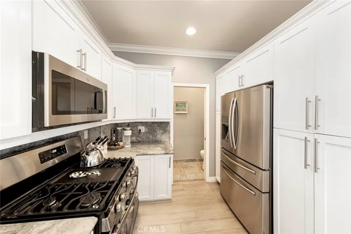 New appliances and level 1 powder bath